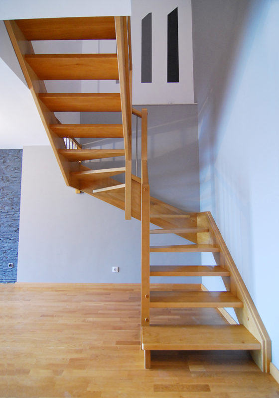 escales de fusta